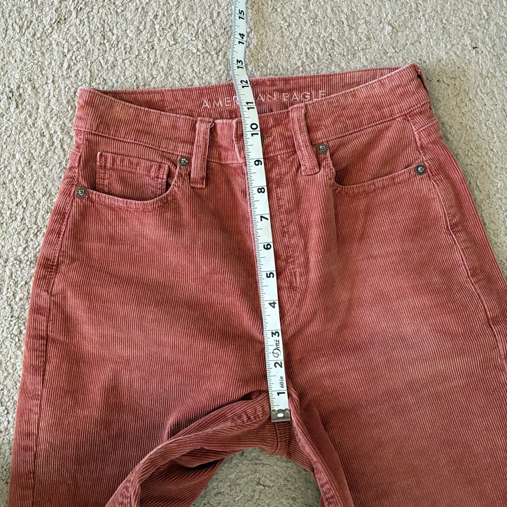 American Eagle Mom Straight Jeans Mauve Coral Corduroy Jeans Size 0 Regular - Picture 11 of 13